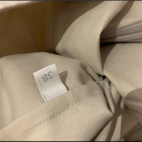 Authentic Prada Pencil Skirt in Beige size 38 - Picture 3 of 10